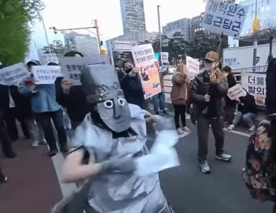 e15f038c87510ed535a5cb7bed666c98_1744623303_3605.gif